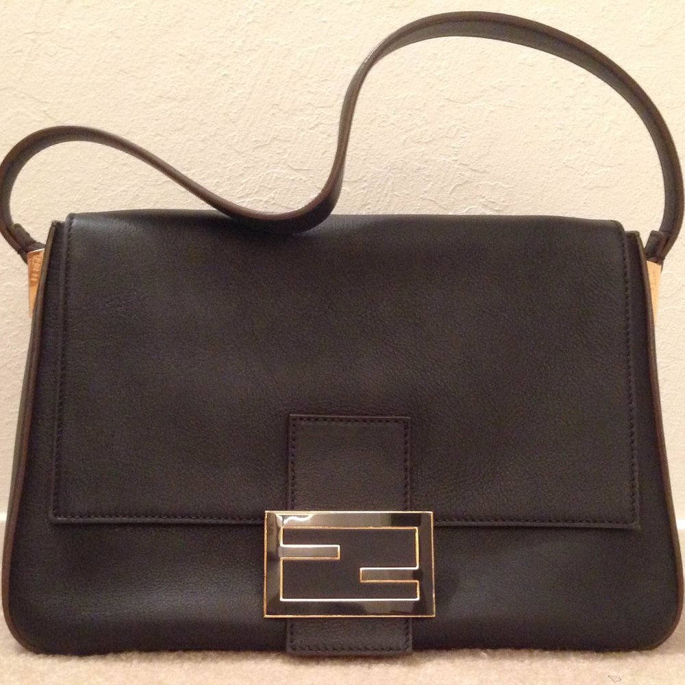 Seller of high end designer & luxury jewelry, clothes, shoes & bags for 21 years